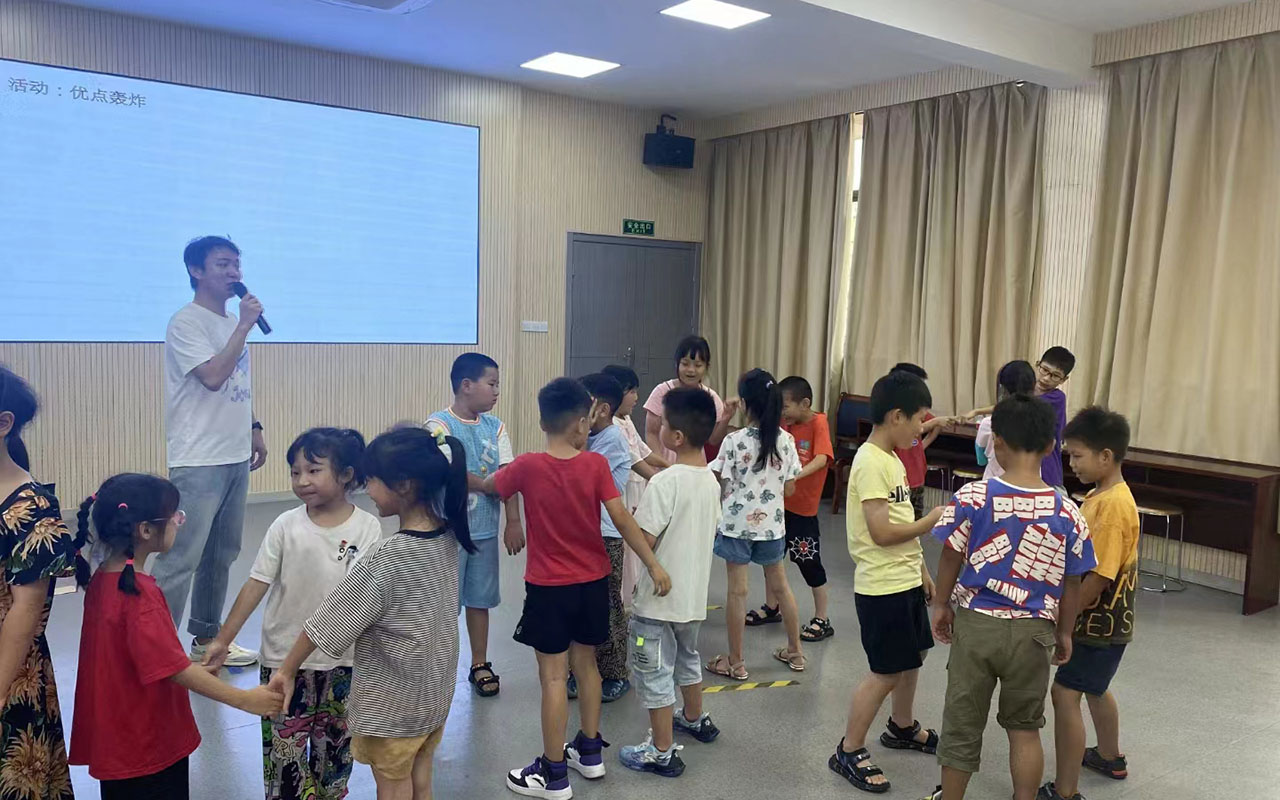 平南龙观乡中心学校